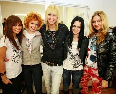 үлкен сиськи бар жетілген әйелдер