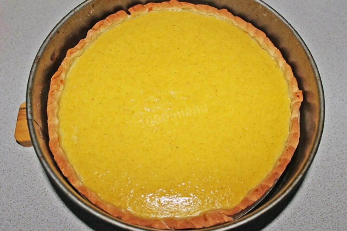 Пирог из тыквы и манки. Тыквенный пирог с манкой. пирог из тыквы с манкой. желтый пирог. пирог из тыквы в духовке с манкой.