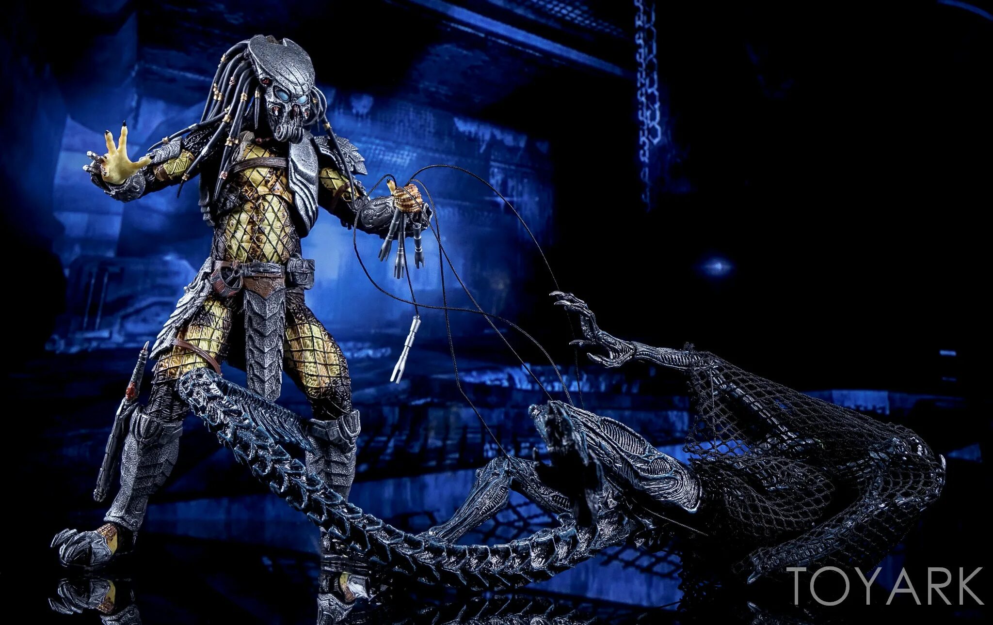 Видео песни чужие. NECA Predator 2004. Alien vs Predator 2004. NECA Alien vs Predator. Фантастика чужой против хищника 2004.