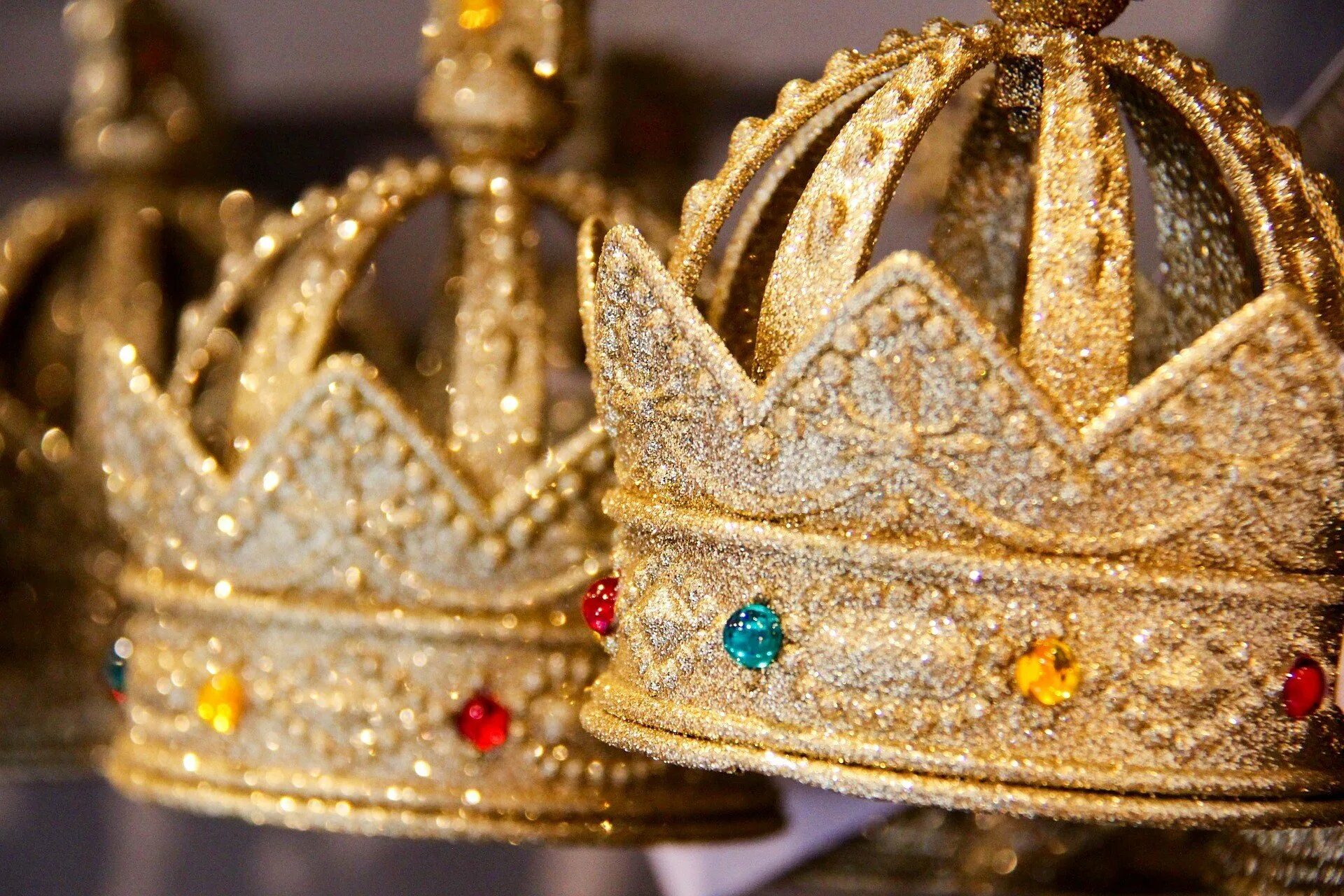 Корона царская золото. Корона короля Дании Кристиана IV. Корона Болгарии Царская. Корона Царская Золотая корона. Корона королевы.