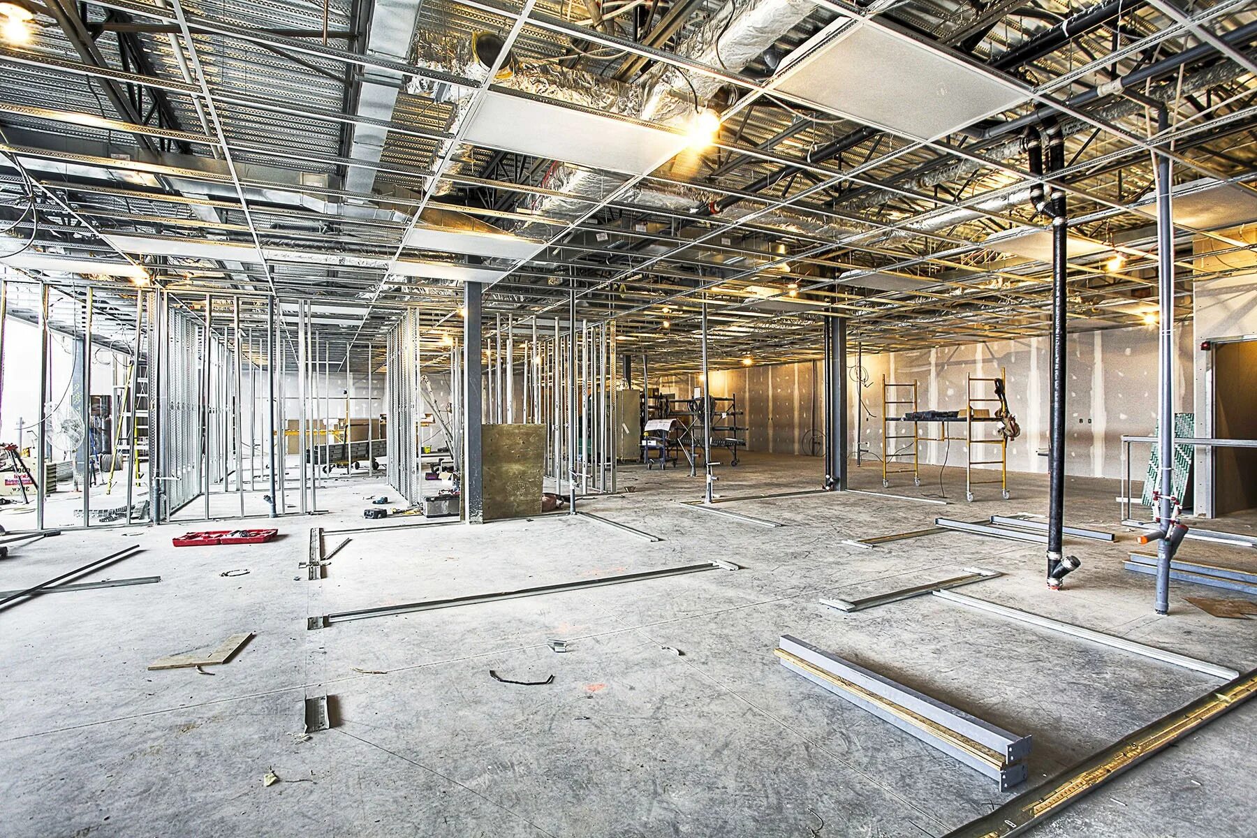 Реконструкция промышленных зданий. Красивая квартира внутри. Build inside. Шаттдекор офис. Штаб эппл в сан франциско.