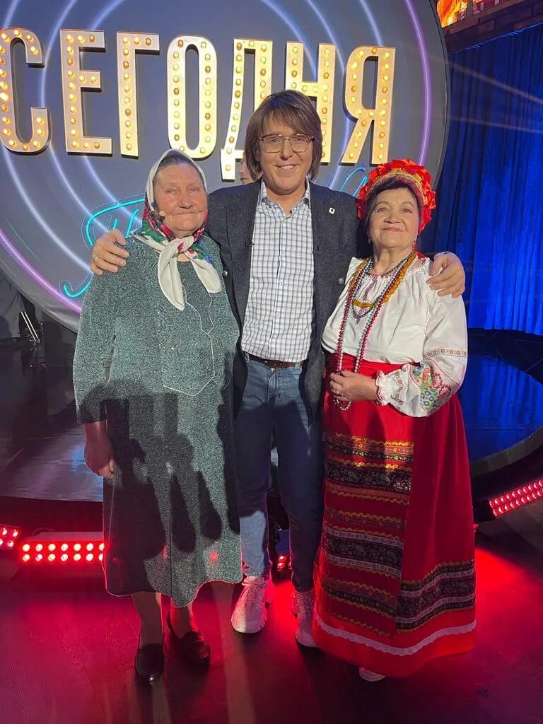 Андрей малахов от всей души. Покажите пожалуйста передачу. Жди меня нтв. Привет андрей передачи 2022. Андрей малахов прическа 2022.