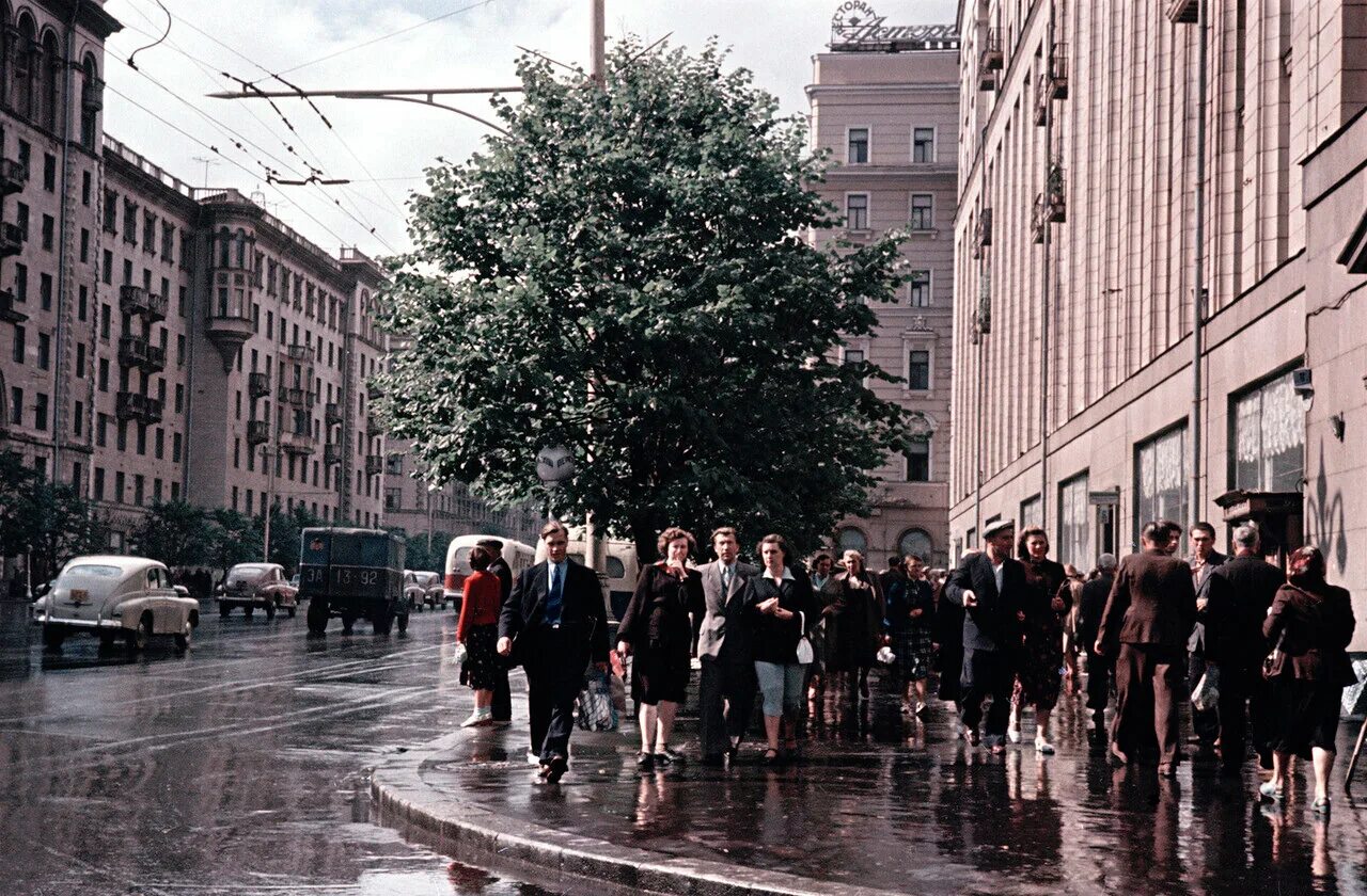 Москва СССР 1950. Москва СССР улица Горького 1950-е. Улица Горького 60-х в Москве. Москва 50-е.