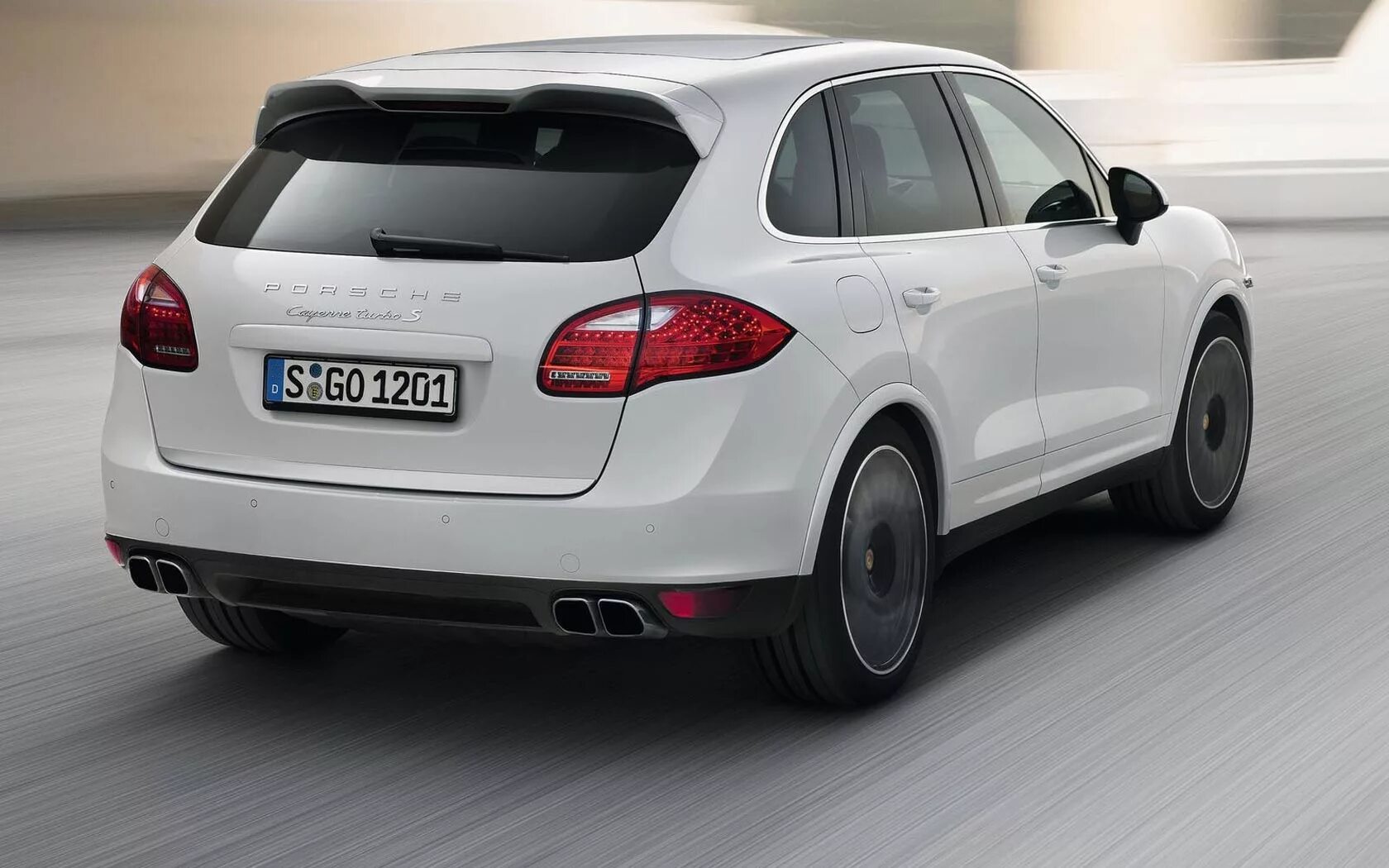 Каен турбо с. Porsche Cayenne Turbo s 2013. Порше Кайен 2012. Porsche Cayenne Turbo s 2012. Porsche Cayenne Turbo s 2014.