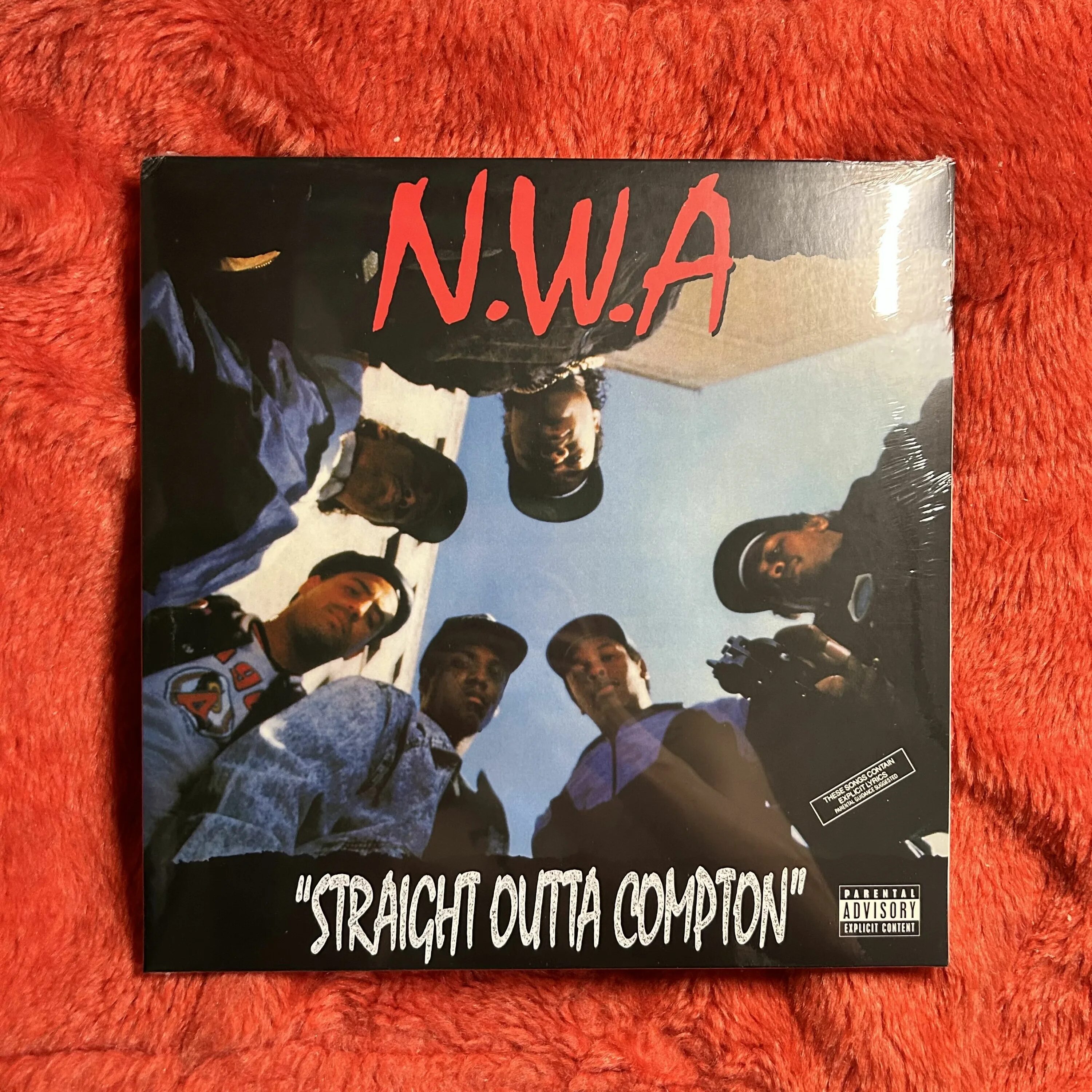 Nwa 1987. A хип-хоп. Nwa straight outta. Straight outta compton n. Straight outta compton постер.