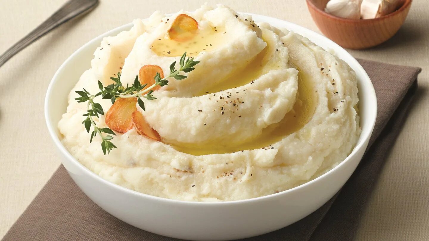 Приготовить картофель пюре с молоком. Картофельное пюре. картофель пюре. воздушное картофельное пюре. идеальное картофельное пюре.