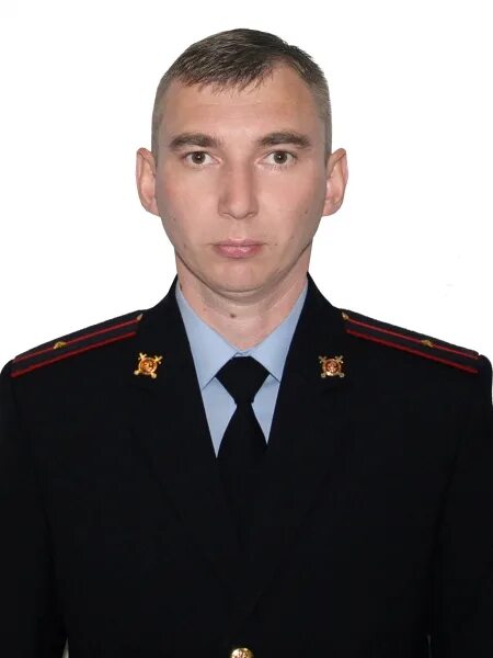 Под видом сотрудника полиции