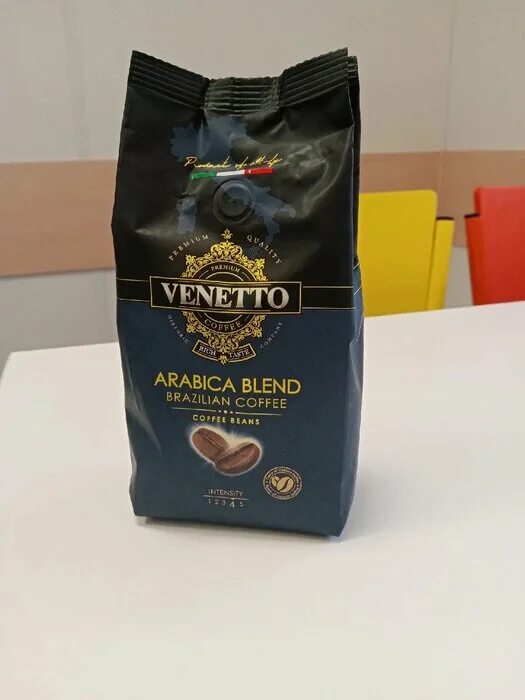 Кофе venetto arabica blend. Кофе в зернах Venetto Arabica Blend. 1кг.. Кофе в зернах Venetto 100 Arabica. Venetto кофе в зернах 1 кг. Кофе Venetto зерновой 1 кг.