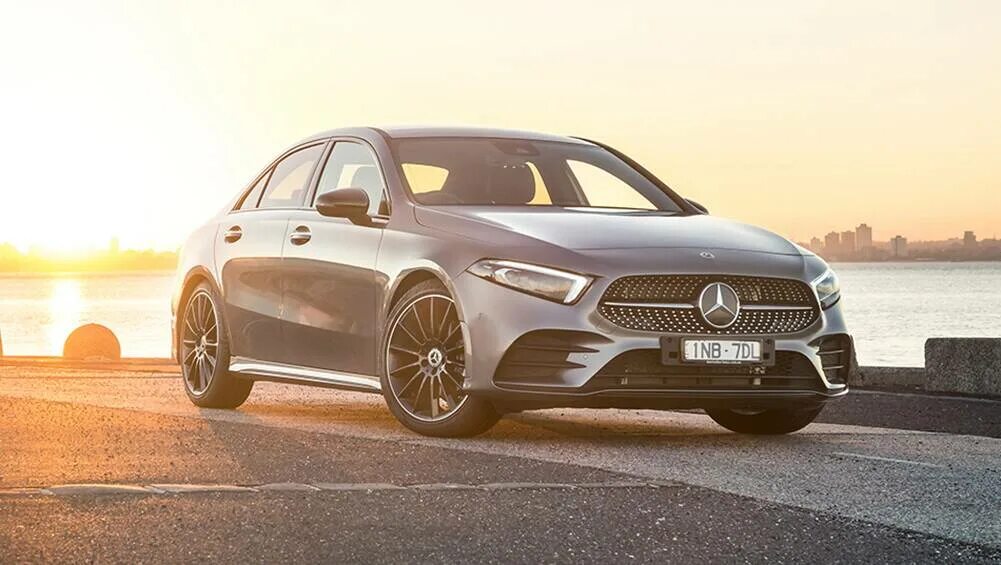 Мерседес а класс 220 седан. Mercedes 250. Mercedes 250. Мерседес а 2019. Мерседес а 2019.