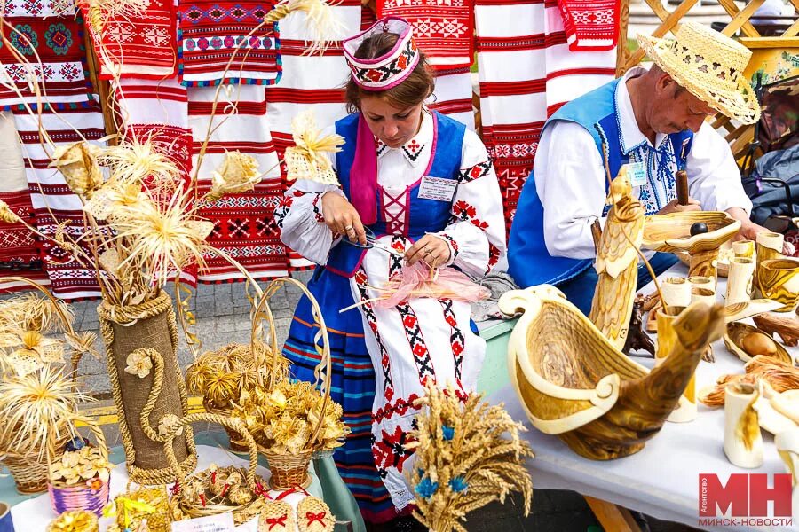 Ремесло белорусов. Белорусские народные ремесла. Декоративно-прикладное искусство для детей. Белорусское декоративно прикладное искусство. Белорусские ремесла для дошкольников.