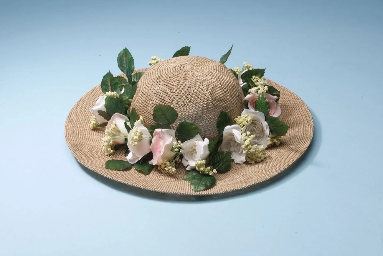 Украшение шляпки. Украшение для шляпы. Шляпа с цветами. Украшение летней шляпы. Как украсить шляпку