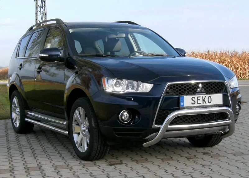 Митсубиси аутлендер хл рестайлинг. Mitsubishi outlander 2010 года. outlander xl 2010. митсубиси аутлендер xl 2010. аутлендер 10.