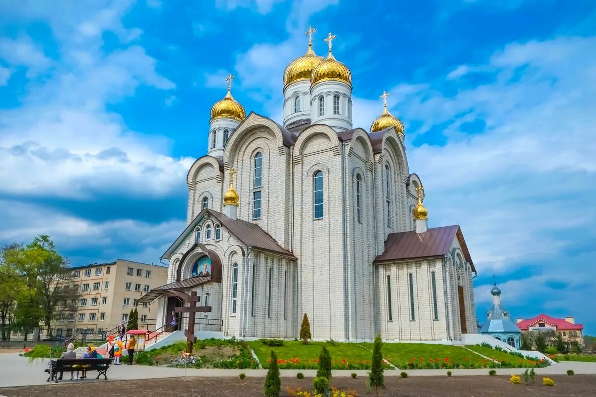 Храм преображения господня в гомеле. Светлогорск храм преображения господня. светлогорск храмы православные. светлогорск беларусь крестовоздвиженский костел. светлогорск гомельская область.