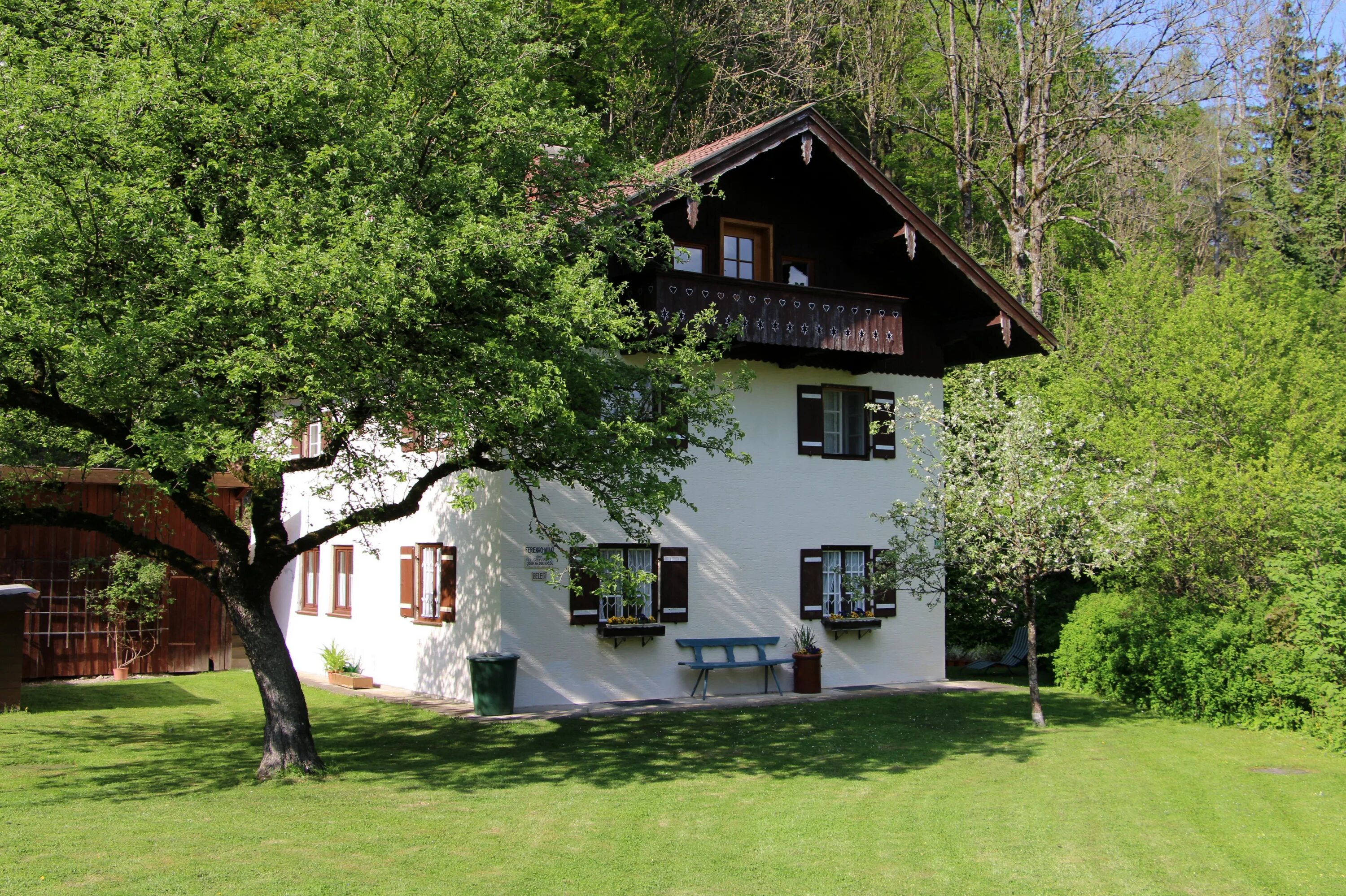 Купить недвижимость в германии. Бавария домик в Альпах. Деревня Пидинг в Баварии Германия. Фахверк Бавария ТЕРМОХАУС.