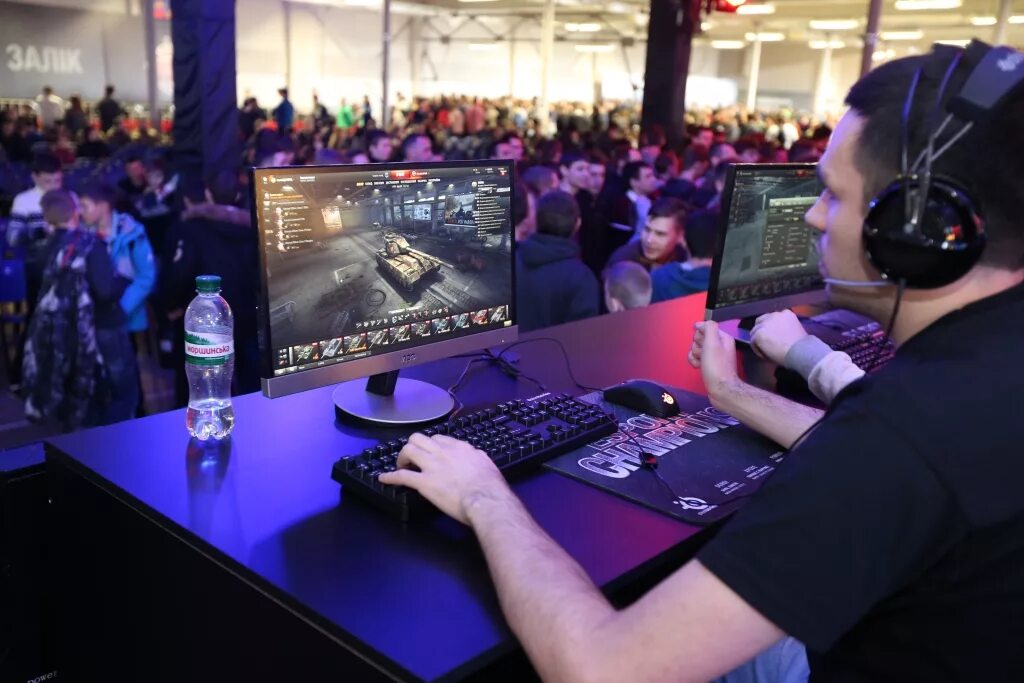 Турнир по world of tanks. Киберспорт мир танков. Турнир по компьютерным играм. Киберспортсмены танки. Турниры по вот.