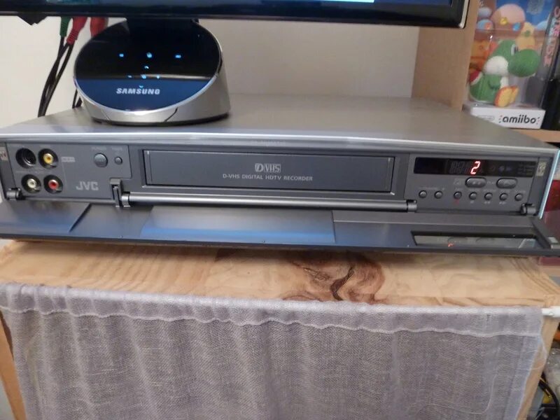 D vhs. D vhs