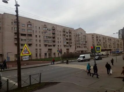 Варшавская улица 1