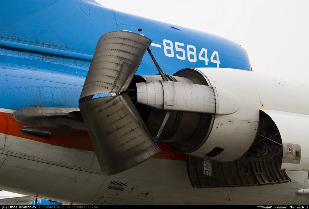 16 2 154. A320 реверс. ту 154 реверс двигателей. ту-154м двигатель. ту 154 реверс тяги.