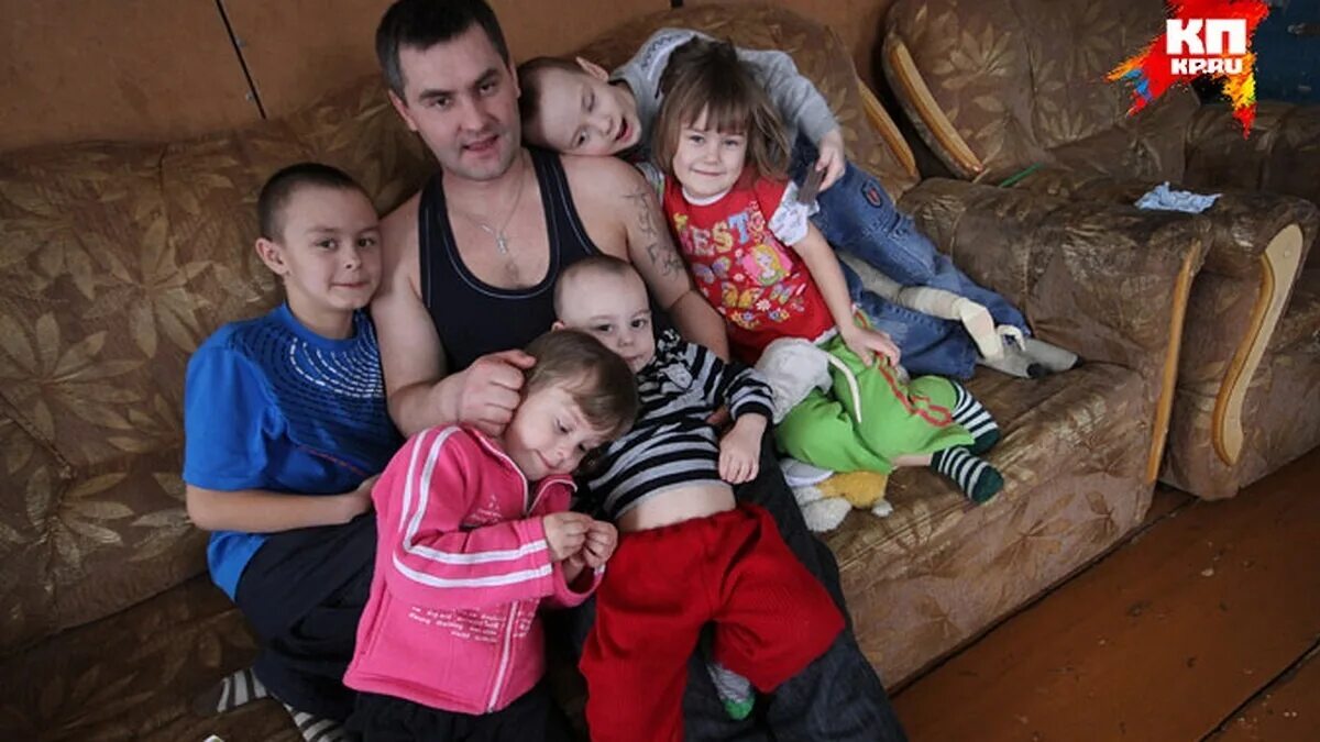 Забирают многодетных отцов
