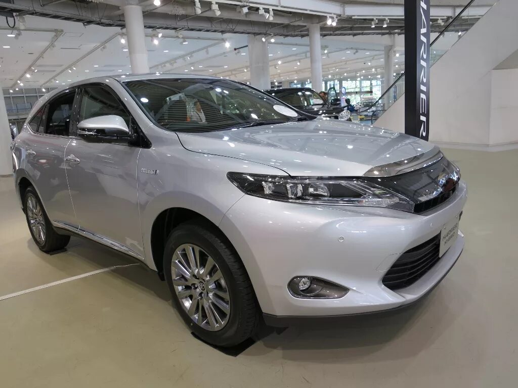 Харриер гибрид купить. Toyota Harrier h. Toyota Harrier гибрид. Тойота Харриер гибрид 2020. Toyota Harrier Hybrid 2016.