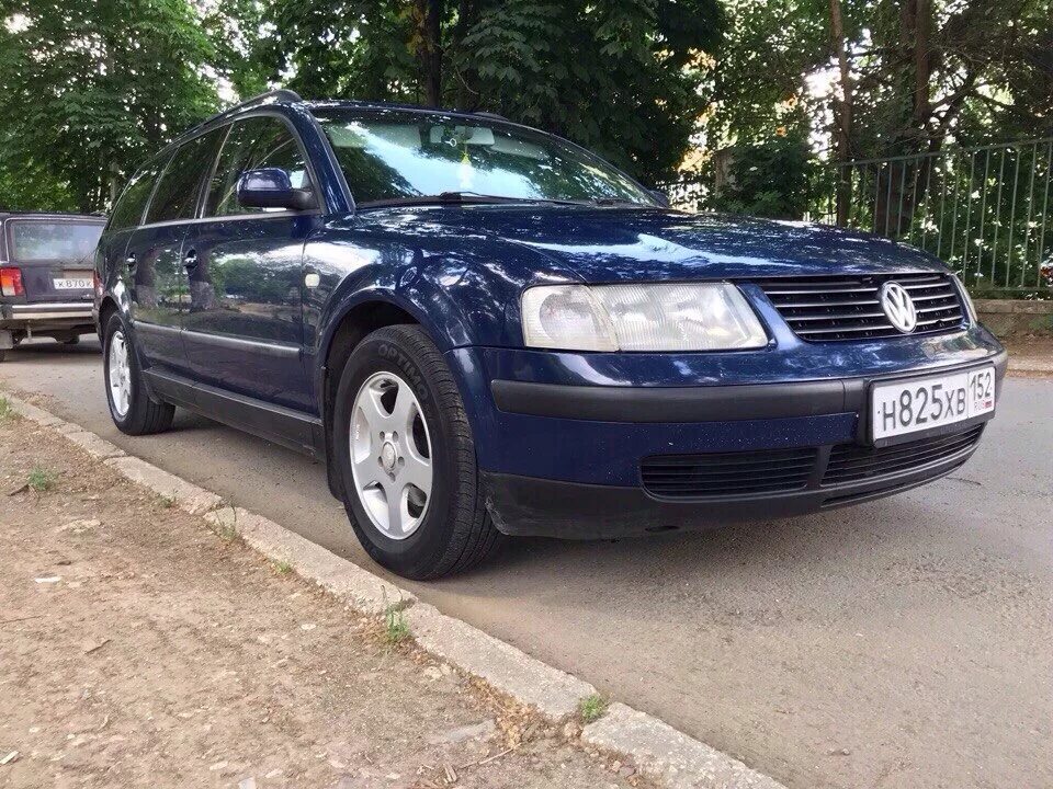 Volkswagen Passat b5 темно синий. Фольксваген б5 металлик. Пассат б5 металлик. Пассат б5 синий металлик. Купить пассат б5 б у