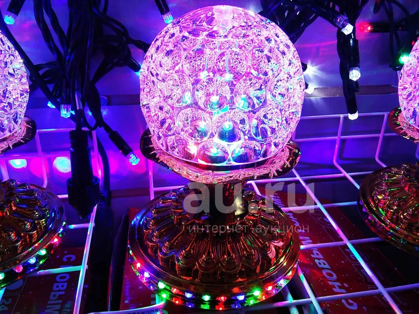 Хрустальный шар на подставке. Хрустальный диско шар. Диско-шар Golden db12. Лампа диско шар.