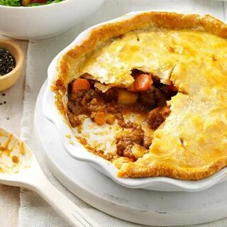 Пирог с мясом и овощами