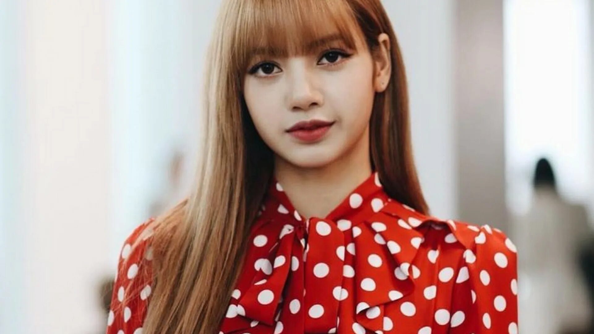 Lisa blackpink. Лалиса blackpink. Лалиса манобан в очках. Лиса lisa. Лиса lisa.