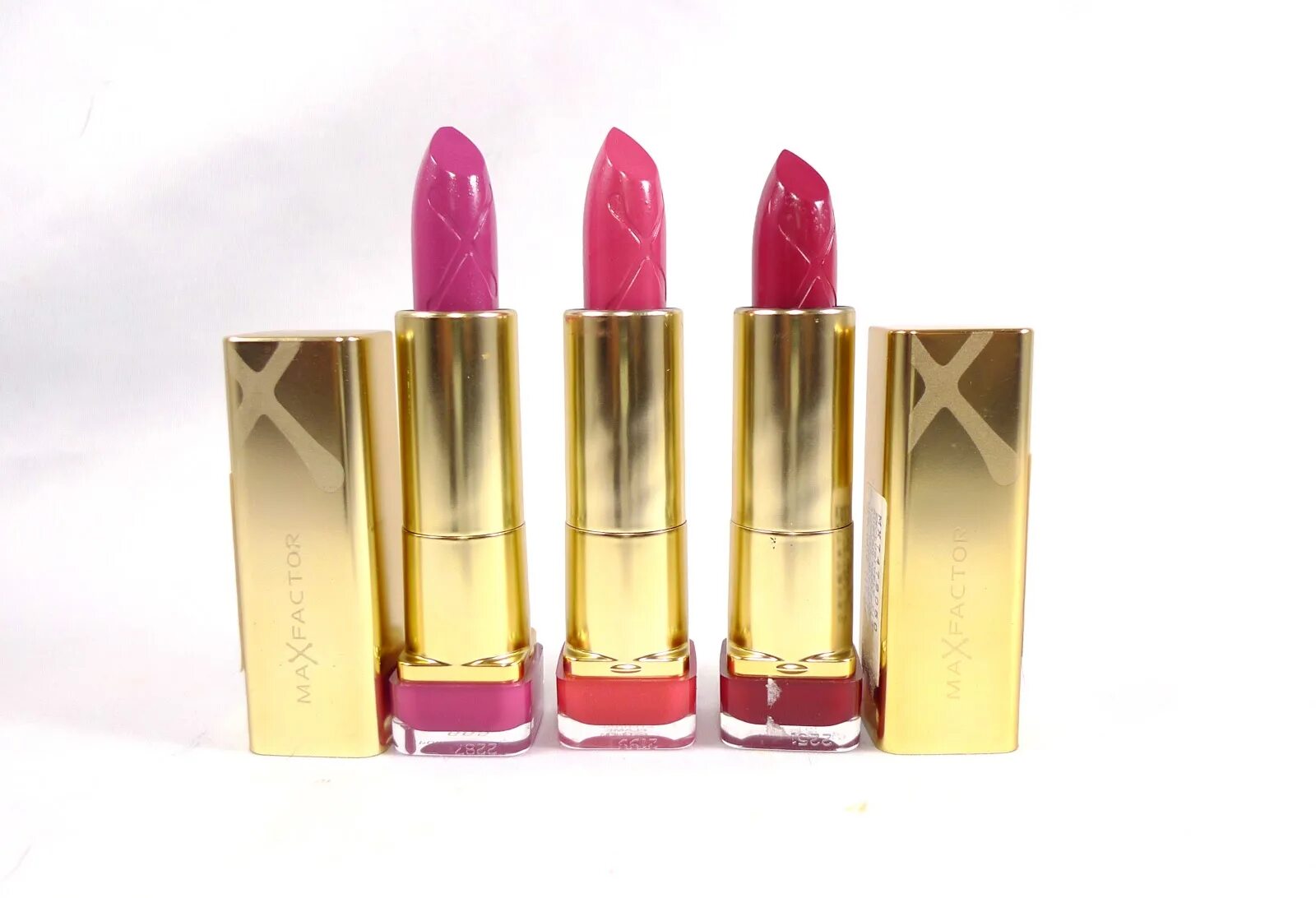Помады max factor elixir lipstick. Max factor colour elixir. палитра помады max factor colour elixir lipstick. помада макс фактор колор эликсир палитра. max factor colour elixir lipstick 025.