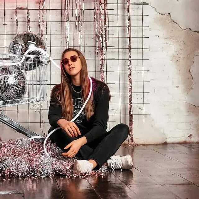 сколько лет маме лизы субботиной из дома