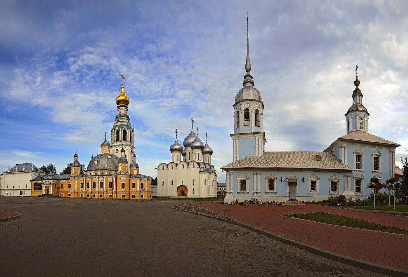 На какой реке стоит город вологда. Вологда кремль. город вологда кремлевская площадь. достопримечательности вологды вологодский кремль.