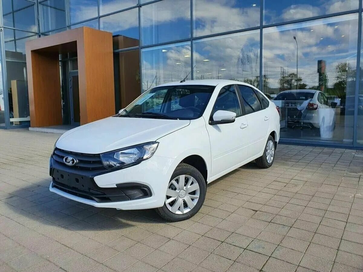 Лада гранта 221 ледниковый белый. Лада гранта лифтбек ледниковый. Ледниковый 221. Лада гранта 221 ледниковый белый. Ледниковый 221.