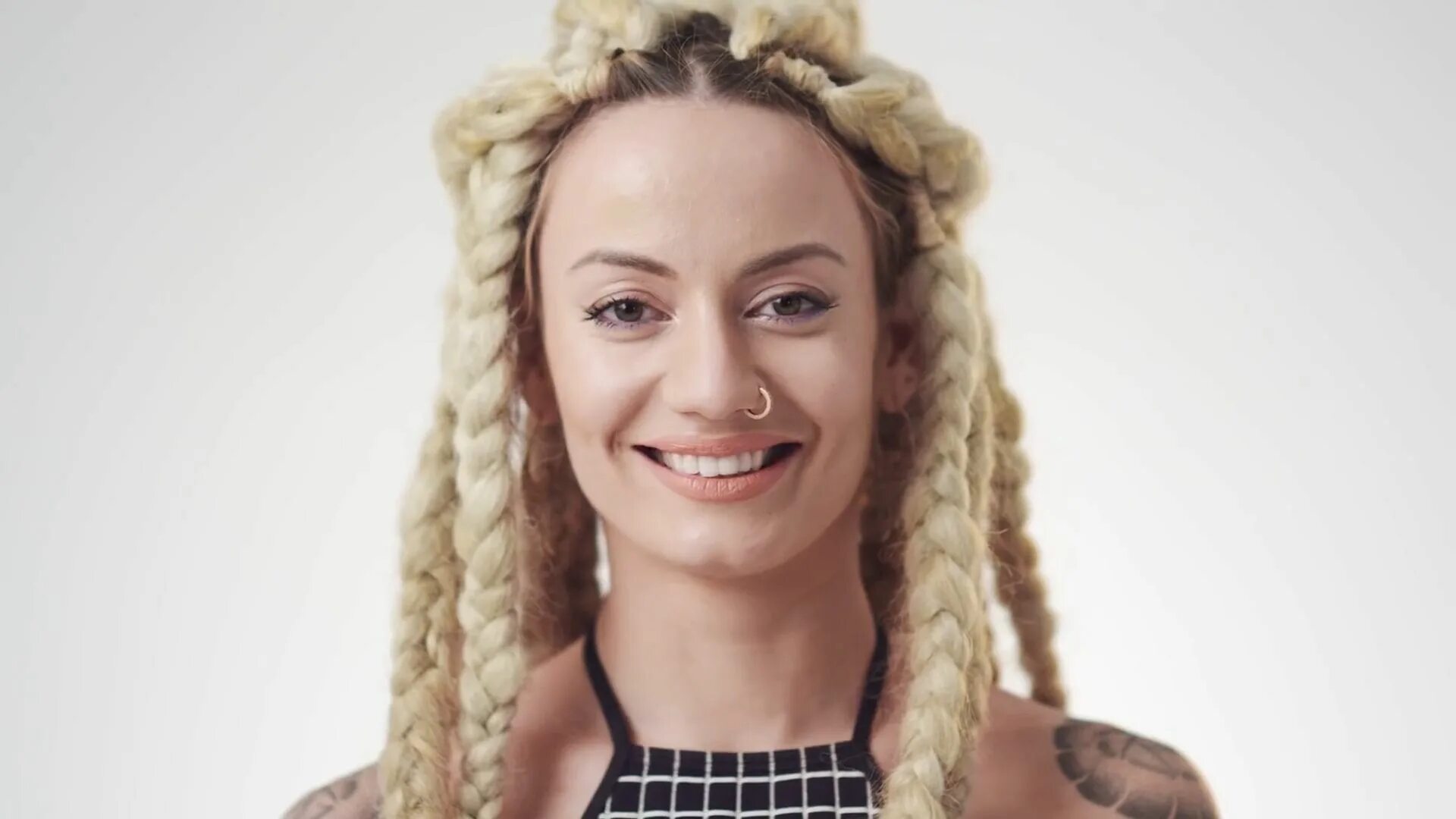 квест пистолс шоу. Quest pistols непохожие. песня не похоже даже по цвету. квест пистолс актеры. квест пистолс шоу 2021.