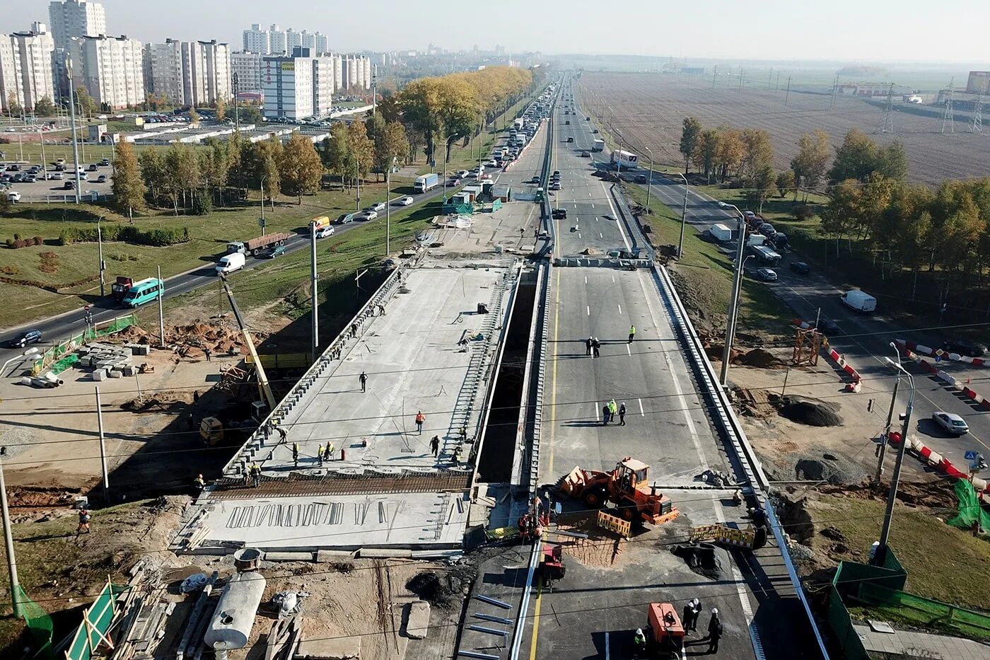 Минская кольцевая автомобильная. Жукова путепровод. Металлостроевский путепровод. Митрофаньевское шоссе путепровод. МКАД Минск.