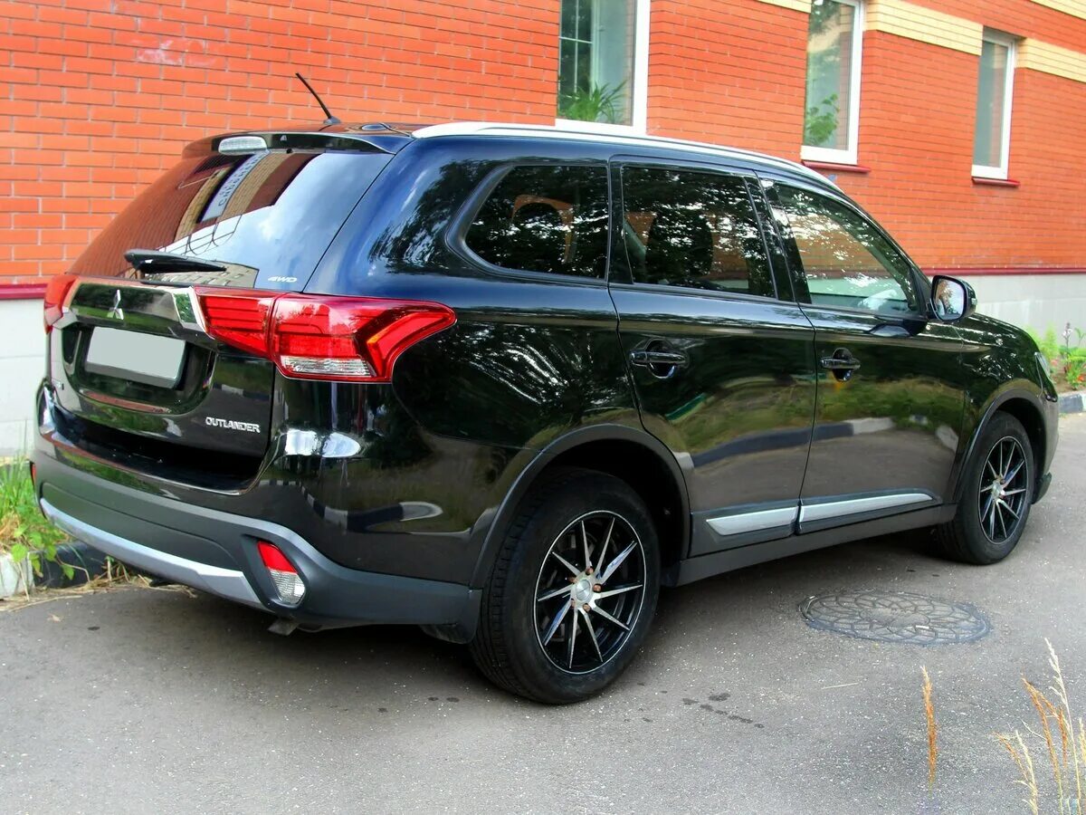 с. мицубиси аутлендер 2012. Nissan x-trail 2021 зеленый. Mitsubishi outlander 2013. 0 cvt 2022.