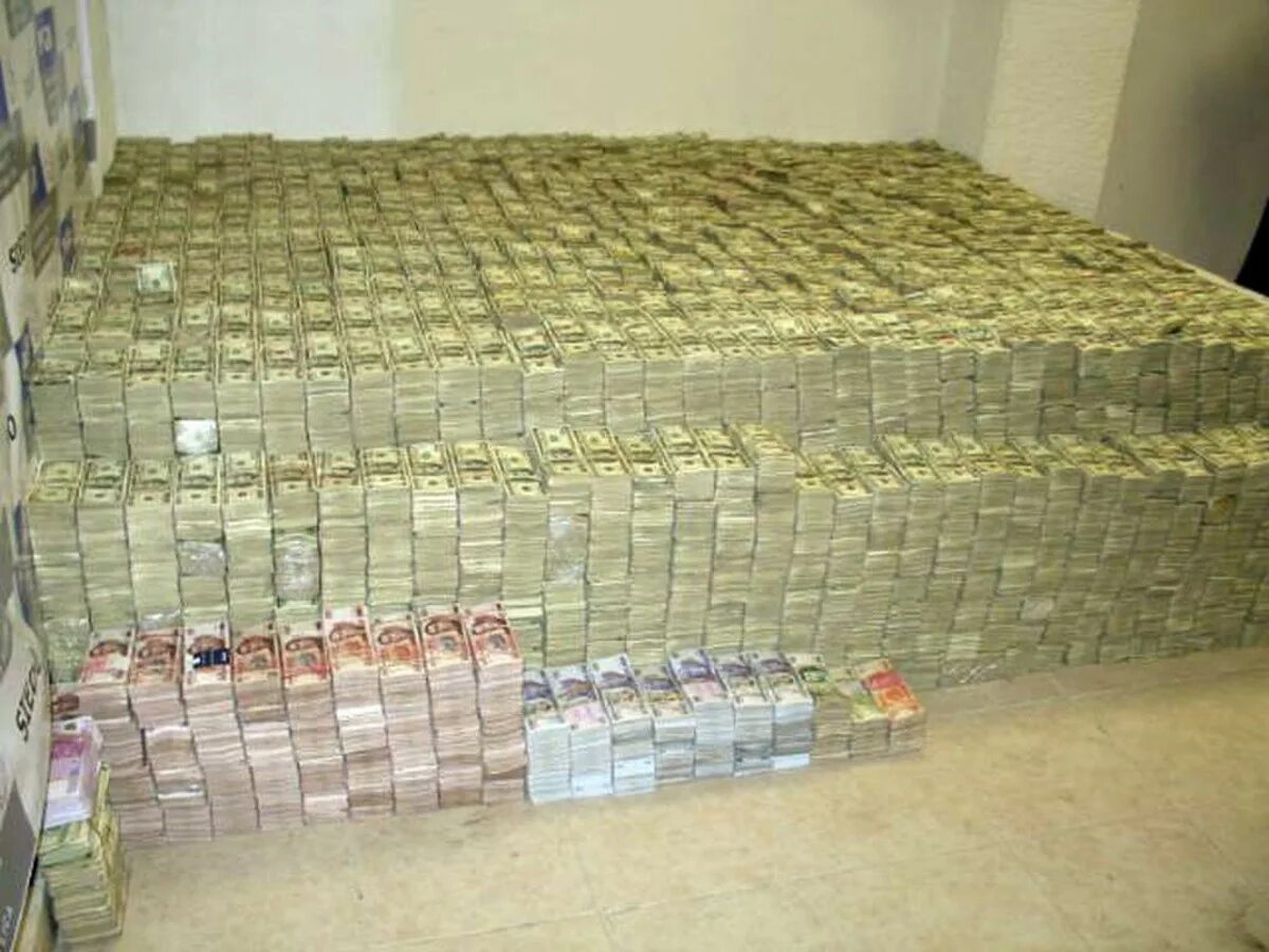 12 000 долларов в рублях. 12 000 долларов в рублях