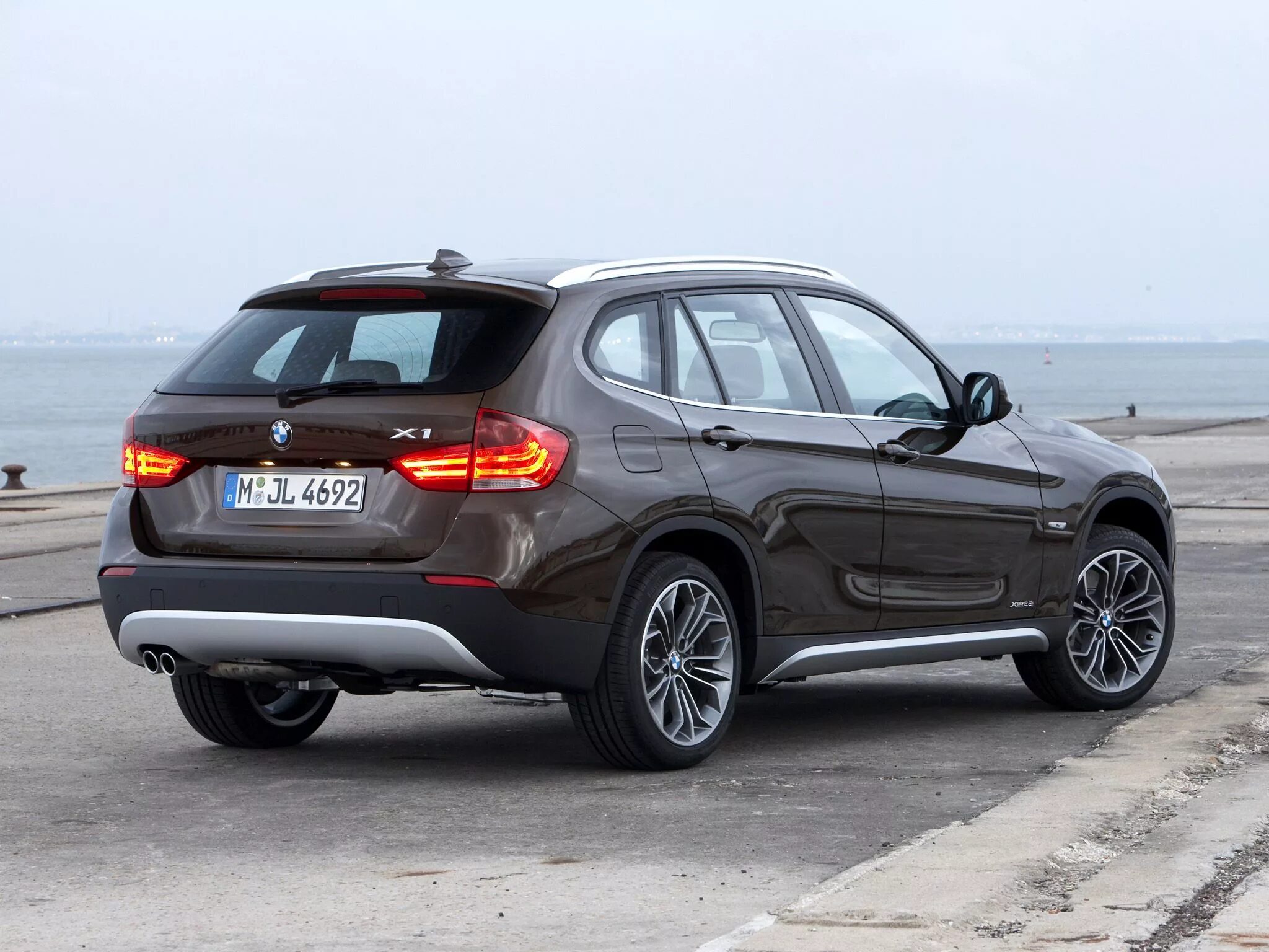 X 1 является. БМВ x1 2008. BMW x1 e84. БМВ x1 2014. БМВ x1 2005.