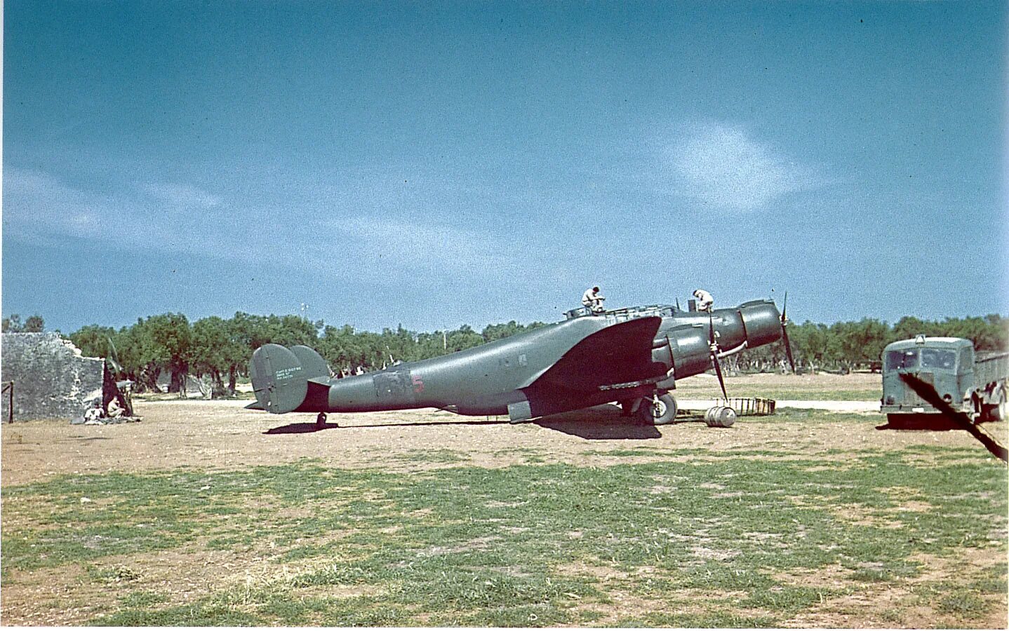 1007 alcione. Самолёт z-1007. Z 1007. Z 1007 бомбардировщик. Cant z.