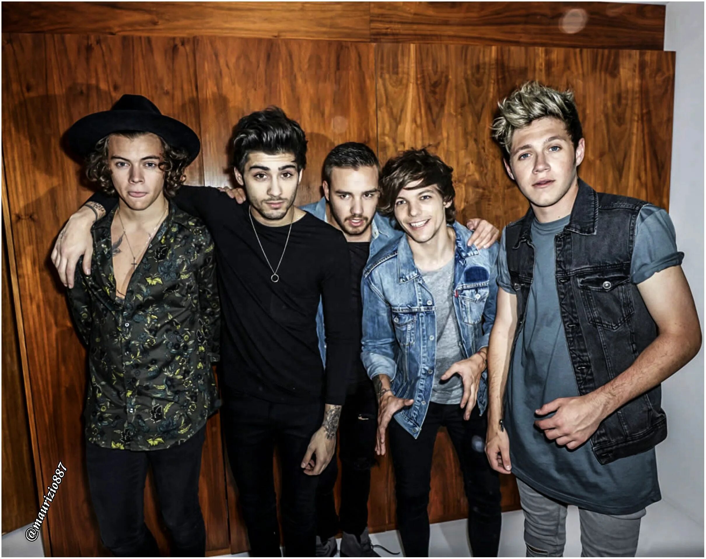 One of the four 1. One Direction four обложка. One Direction Photoshoot. 4 Альбом one Direction. One Direction albums.