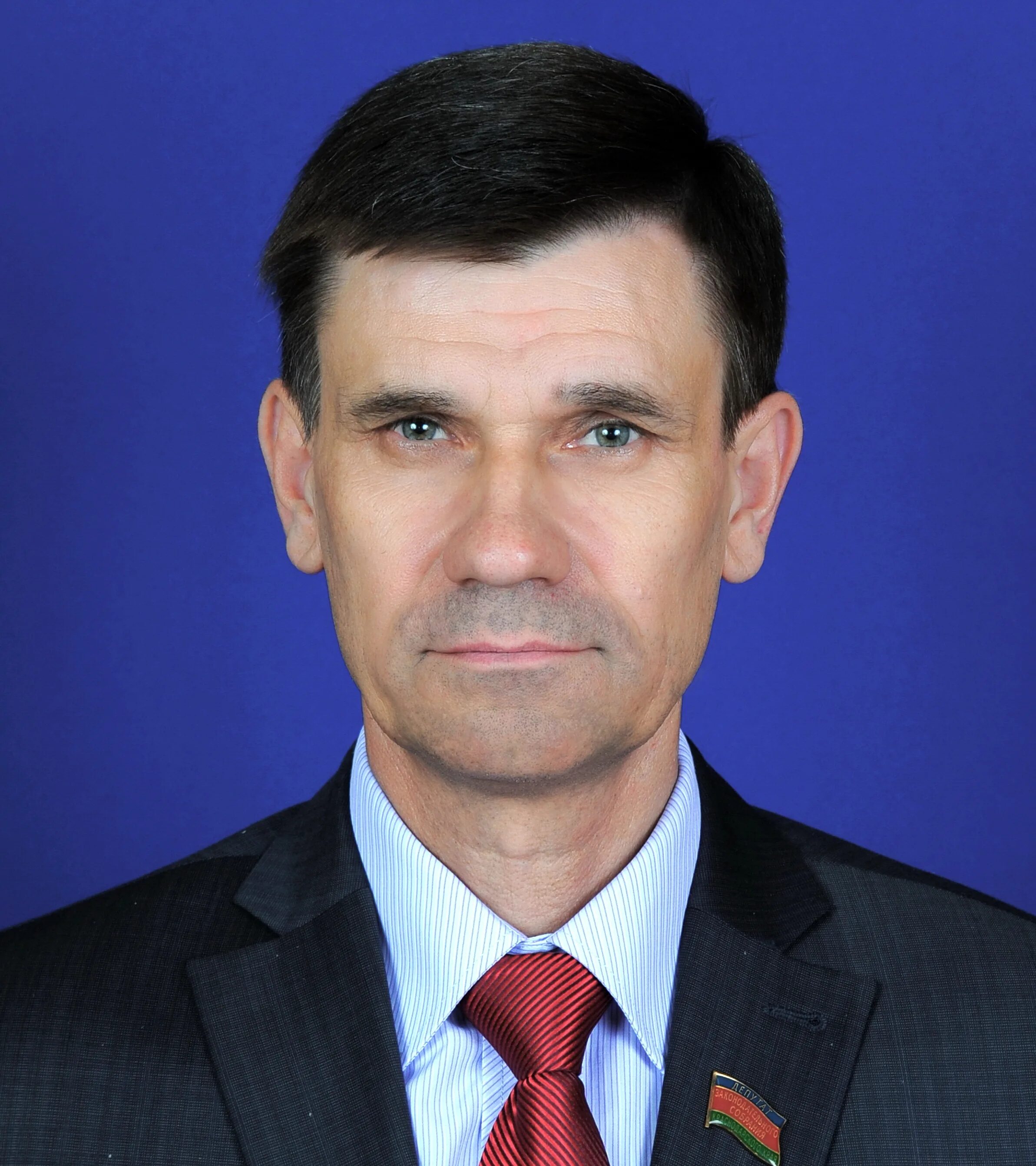 Юрий Арчибасов поздравил с Днем отца семьи, оказавшиеся в трудной жизненной ситу