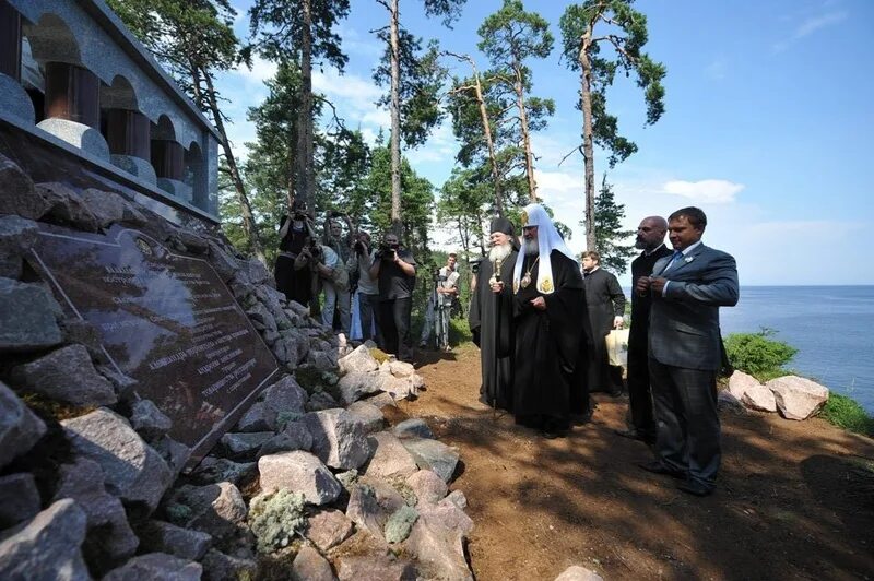 Валаам туристы. Тихвинский скит Валаамского монастыря. Валаам Центральная усадьба монастыря. Валаам Тихвинская часовня. Скит новый Иерусалим Валаам.