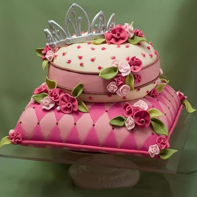 Cake com. Красивые торты на день рождения. Торт девочка. Красивые торты для девочек. Красивые торты на день рождения девочке.