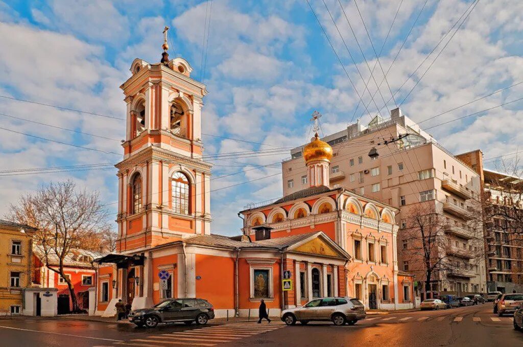 Воскресения словущего на успенском вражке москва. Церковь Вознесения Словущего Брюсов переулок. Церковь Воскресения Словущего на Успенском Вражке Москва. Москва храм Воскресения Словущего Брюсов переулок. Брюсов переулок храм Воскресения Словущего.