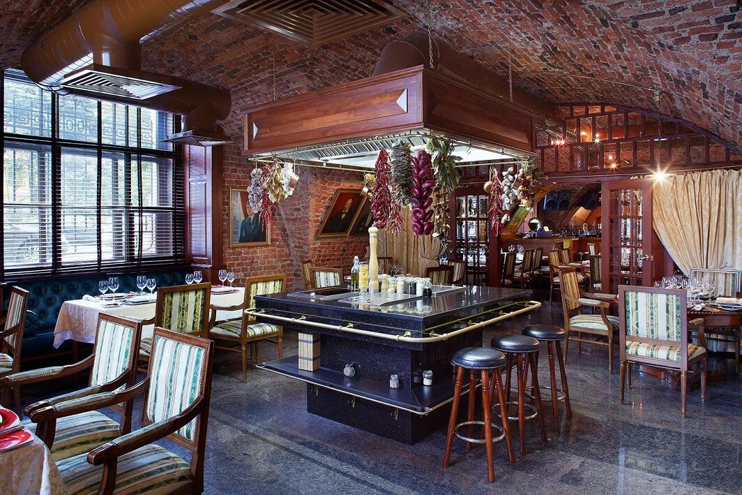 Ресторан 19 век петербург. Старая таможня ресторан санкт-петербург. Старые рестораны санкт петербурга. Старая таможня ресторан санкт-петербург. Ресторан метрополь москва 19 век.