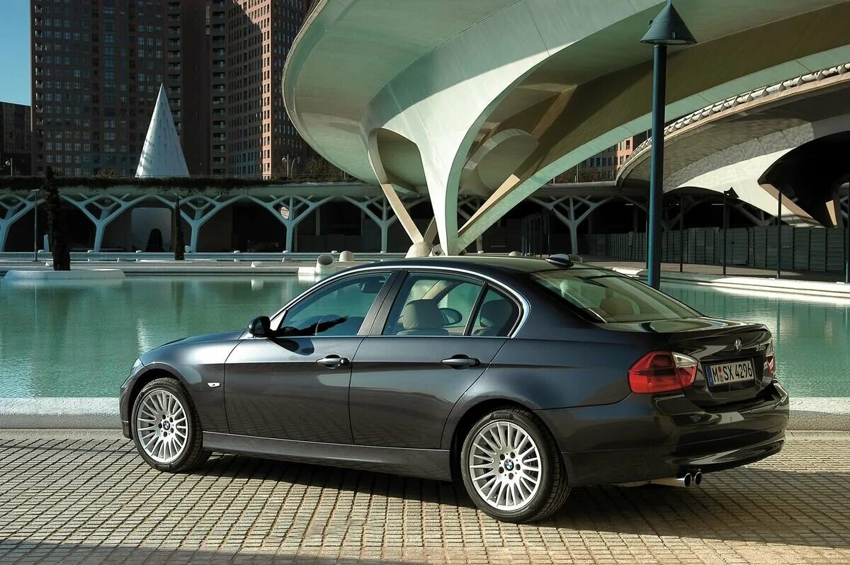 BMW 330li. БМВ е90 330i. BMW 330 e90. BMW 330i e90.