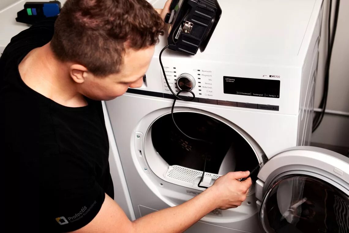 ремонт стиральных машин в оренбурге. мастер бытовой техники. мастер по ремонту бытовой техники. ремонт стиральных машин в оренбурге. ремонтник стиральных машин.