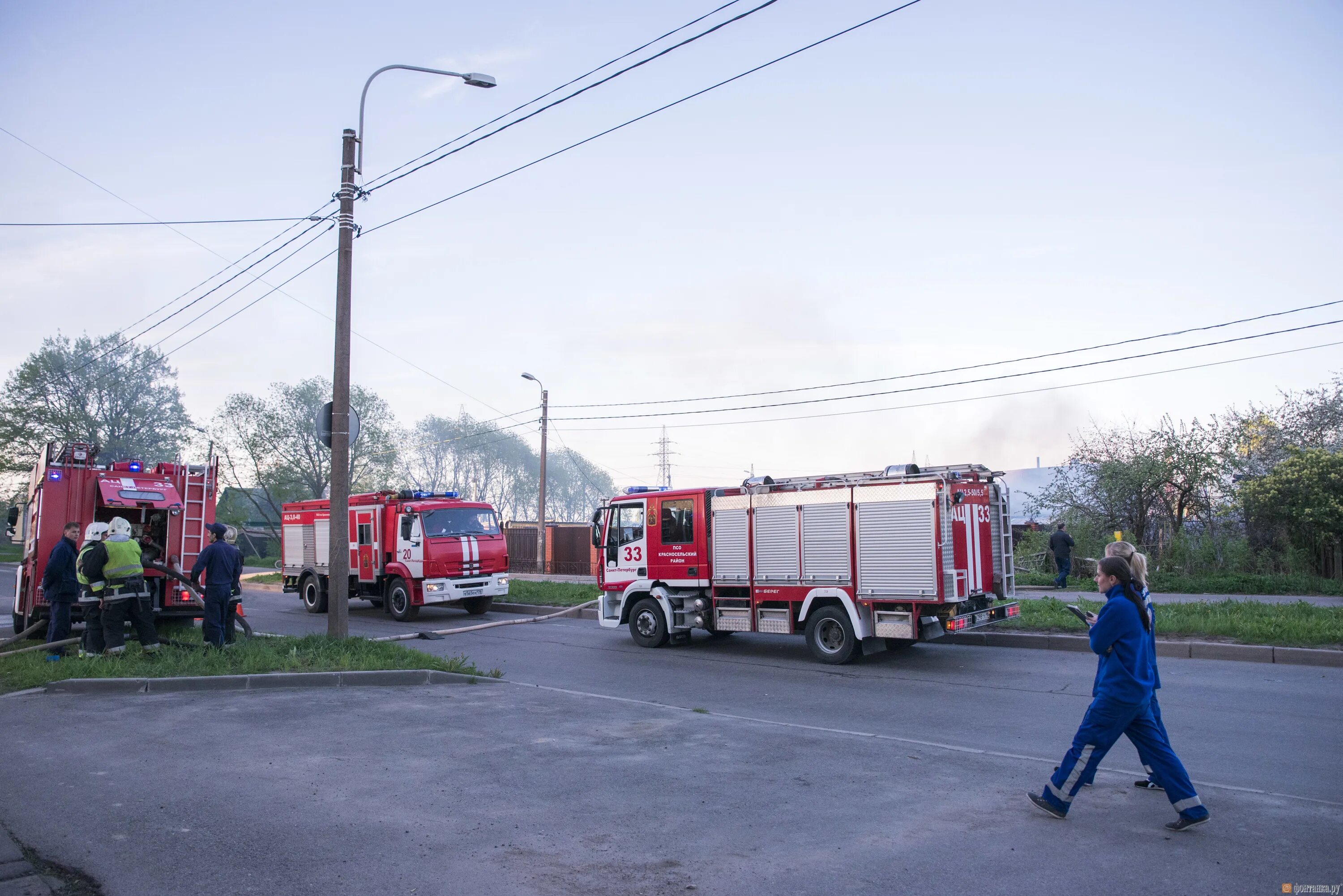 Что горит в горелово сейчас. Петербург ГАЗ В Горелово. Горелово прикол. Новости Горелово. Фото Горелово флаг.