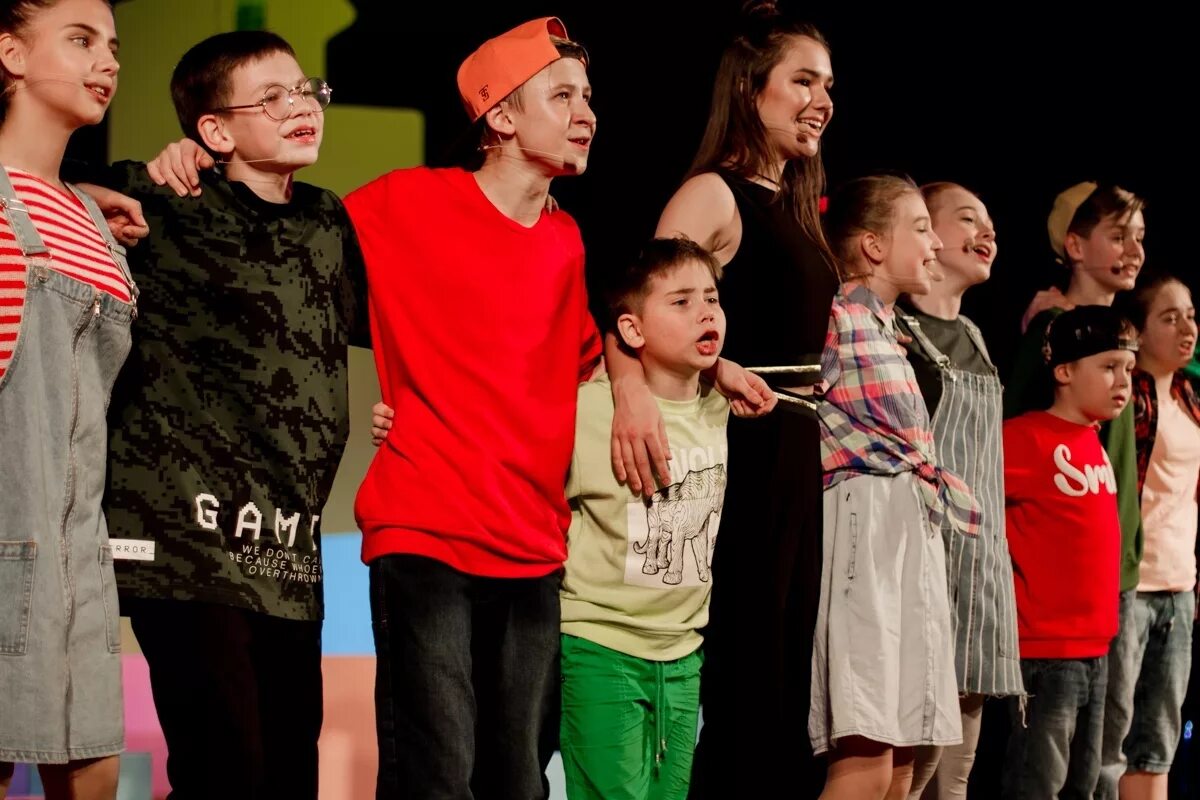 театральный кружок для подростков. "театральная студия сценического мастерства "силуэт". театр ирбис. дети райка театральная студия. детский театральный кружок.