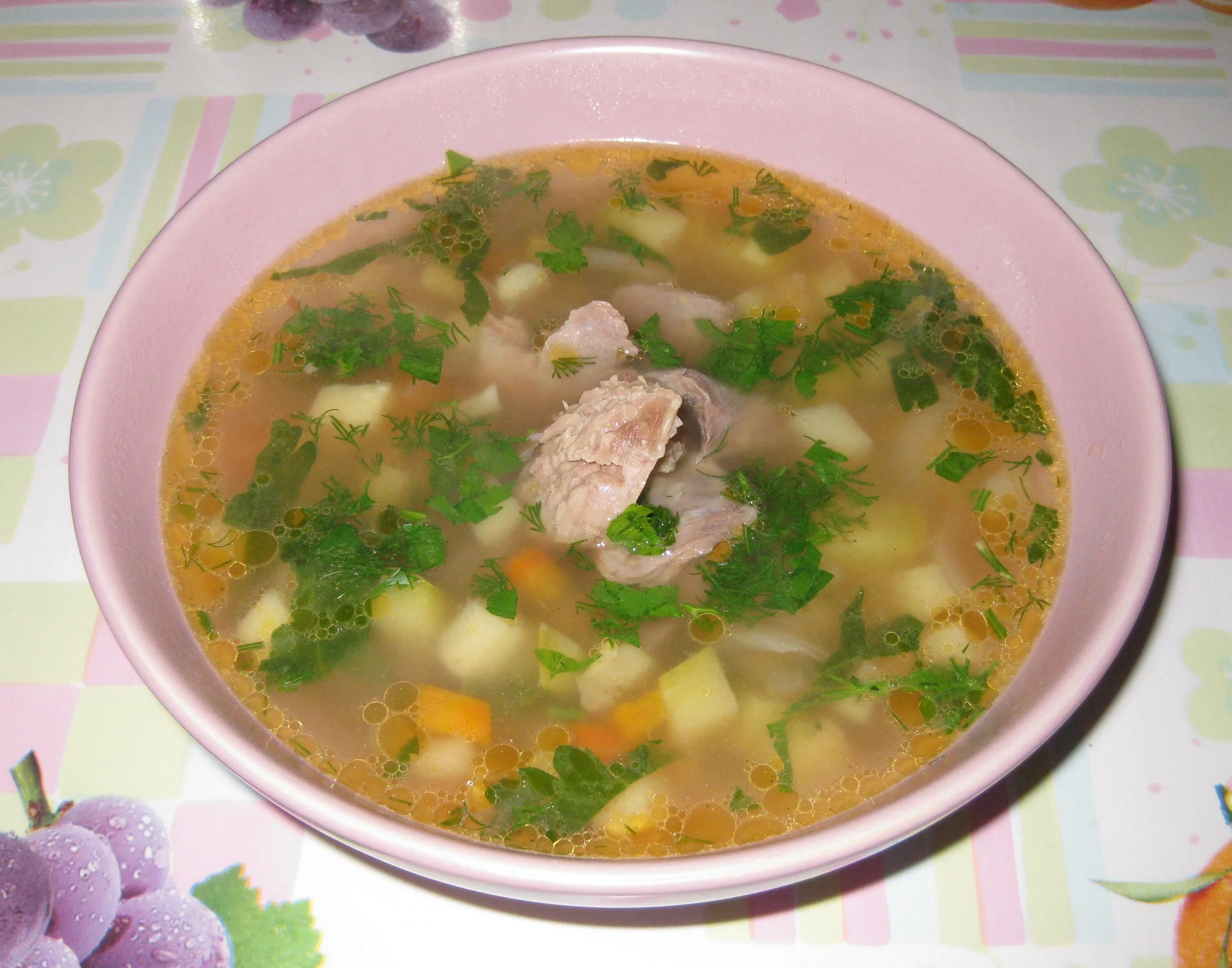 Суп из свинины рецепты. Суп из свинины. Суп на Свином бульоне. Мясной суп из свинины. Первые блюда бульоны.