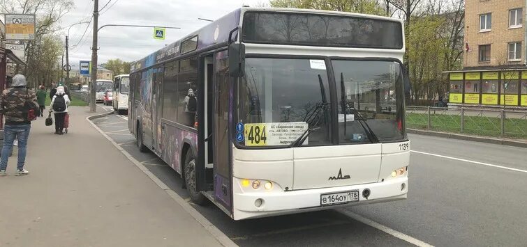 Полный автобус. Автобус большой. Транспортная реформа в Петербурге 2022. Маршрутки СПБ.